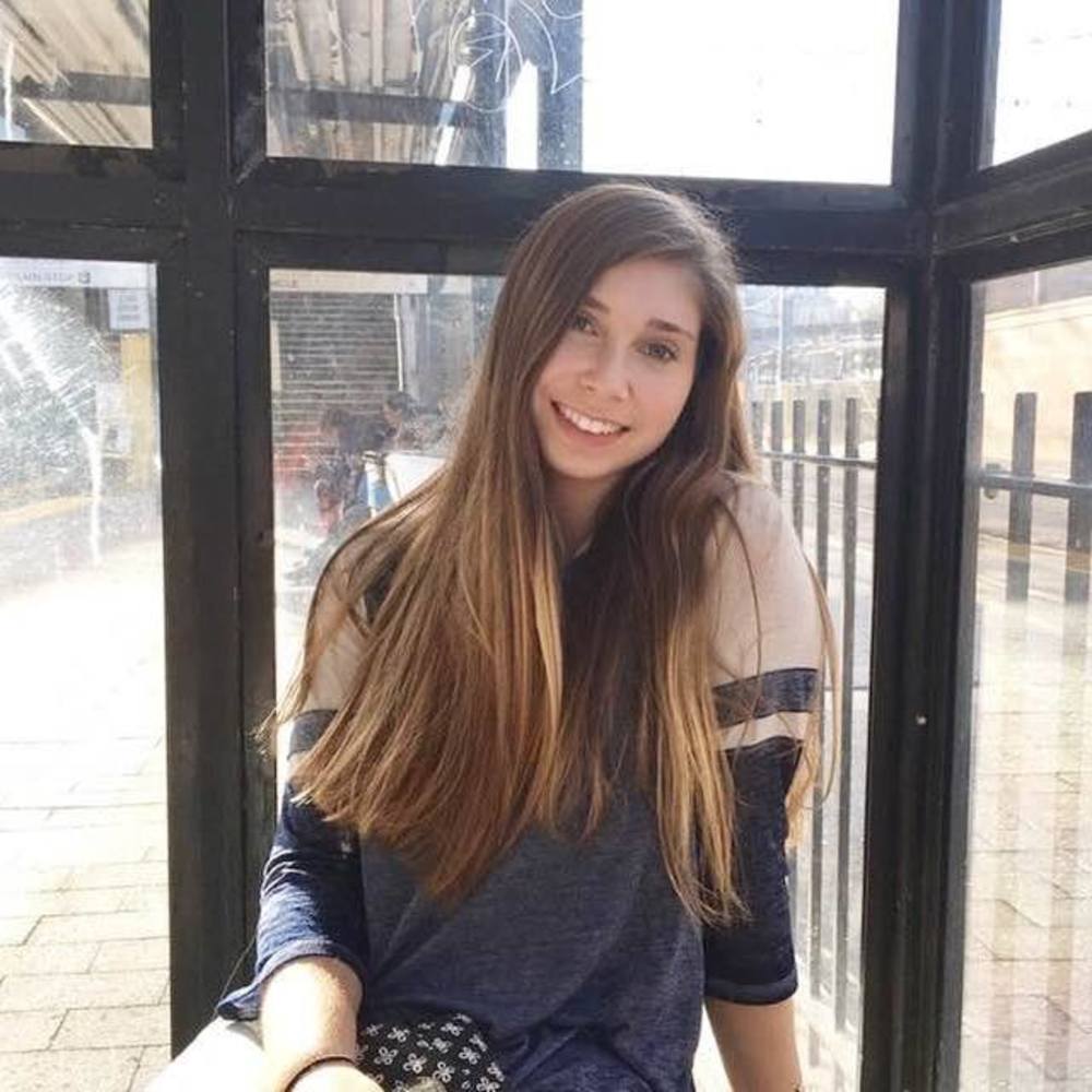 Meet your Posher, Maya